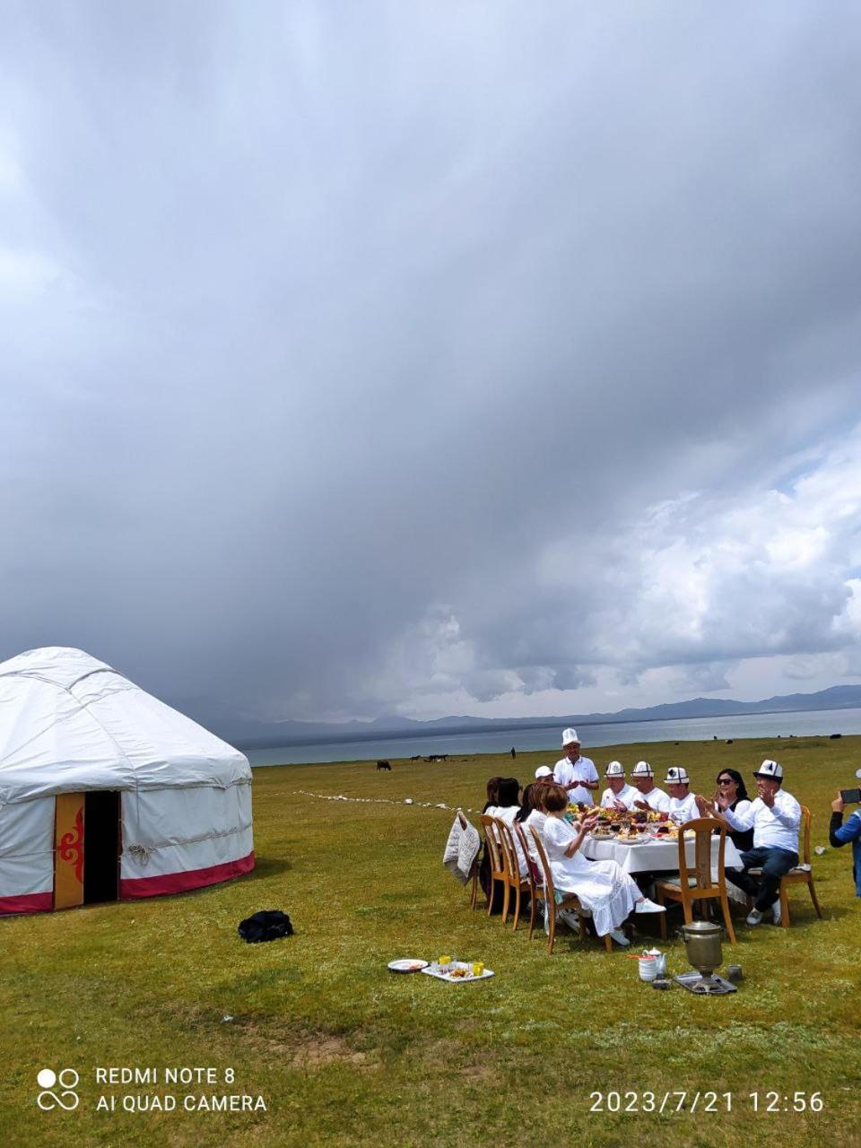 Zalkar Yurt Camp Hotel Song-Kul ภายนอก รูปภาพ