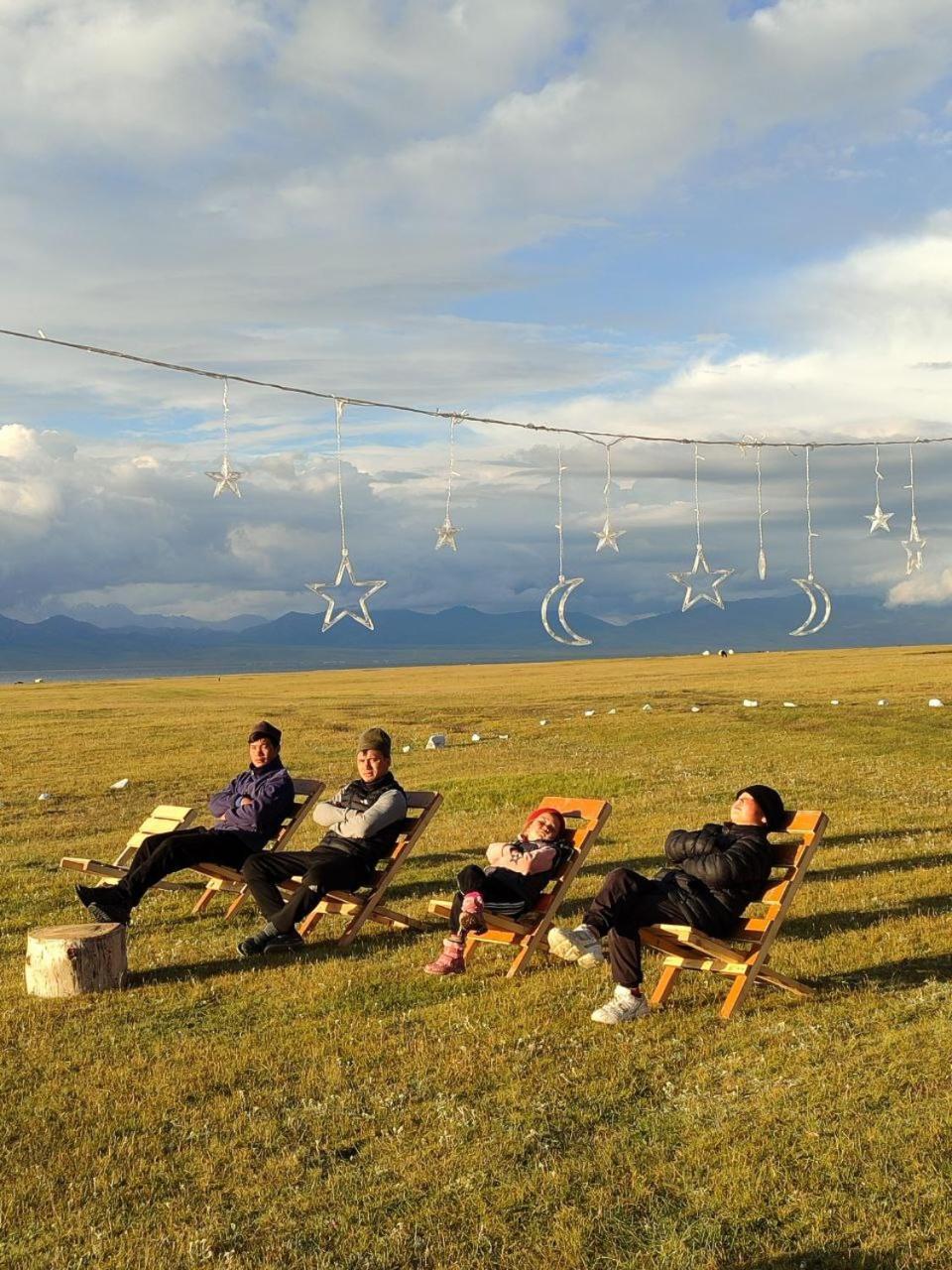 Zalkar Yurt Camp Hotel Song-Kul ภายนอก รูปภาพ
